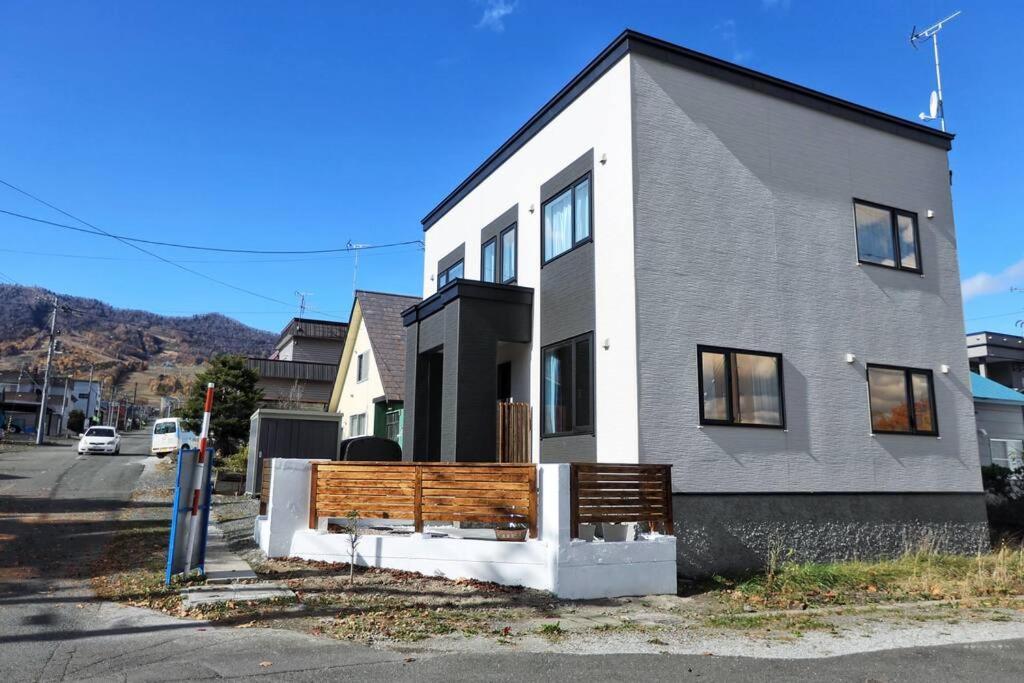 Furano Cube Sugar-方糖民宿,步行8Min到雪场,3 Brs,Max 6Ppl Esterno foto